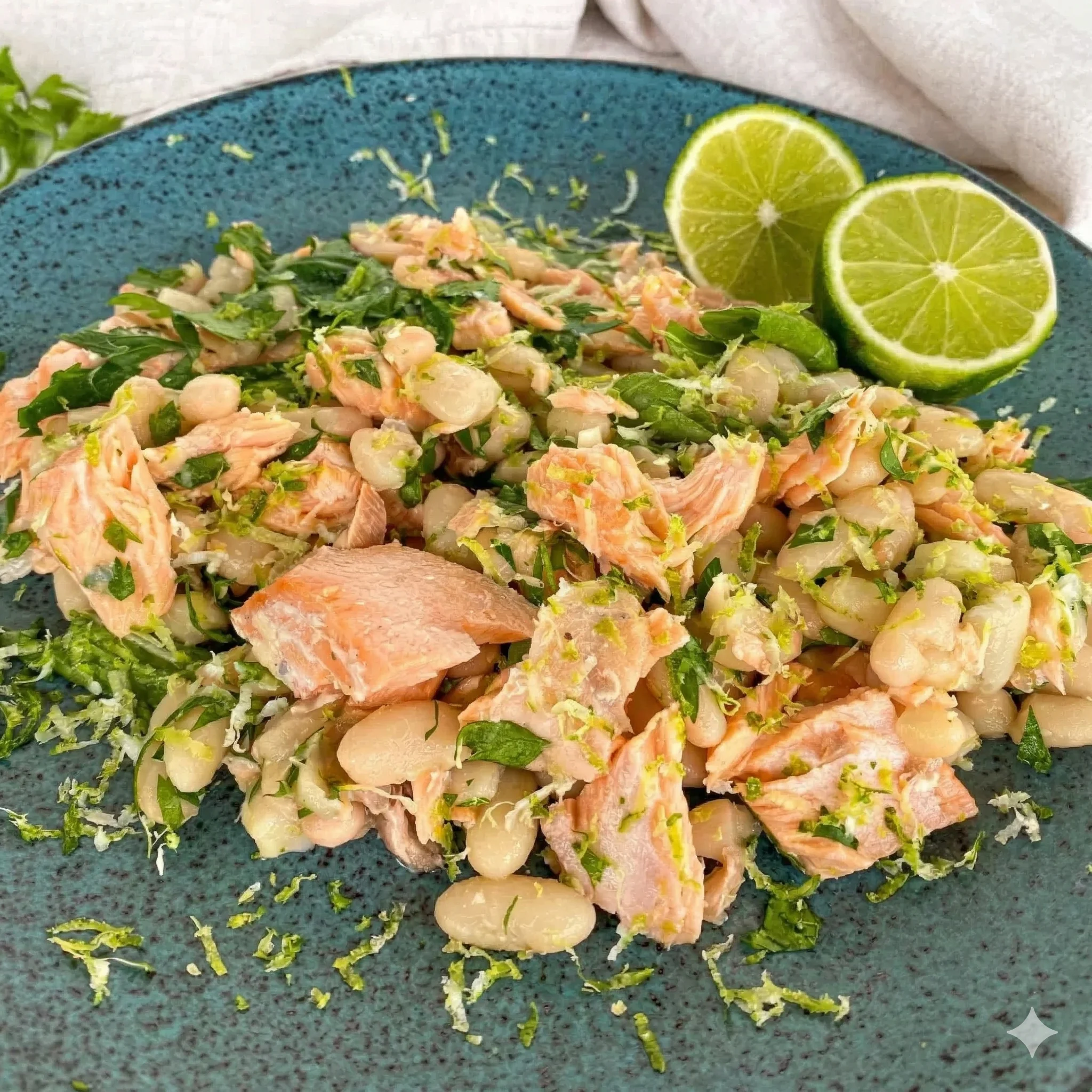 Citrusfräsch bönsallad med ugnsbakad lax